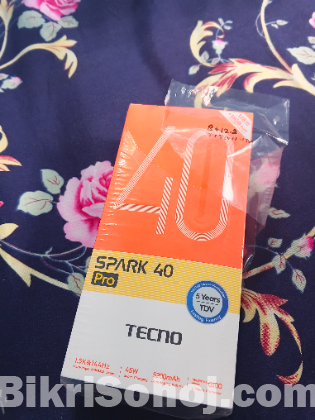 Tecno spark 40 pro
